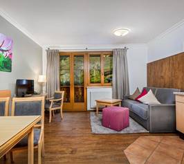Bild zu ALMHOF Alpin Apartments & Spa