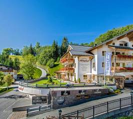 Bild zu ALMHOF Alpin Apartments & Spa